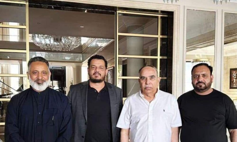 ملک ریاض Pakistan Newspaper